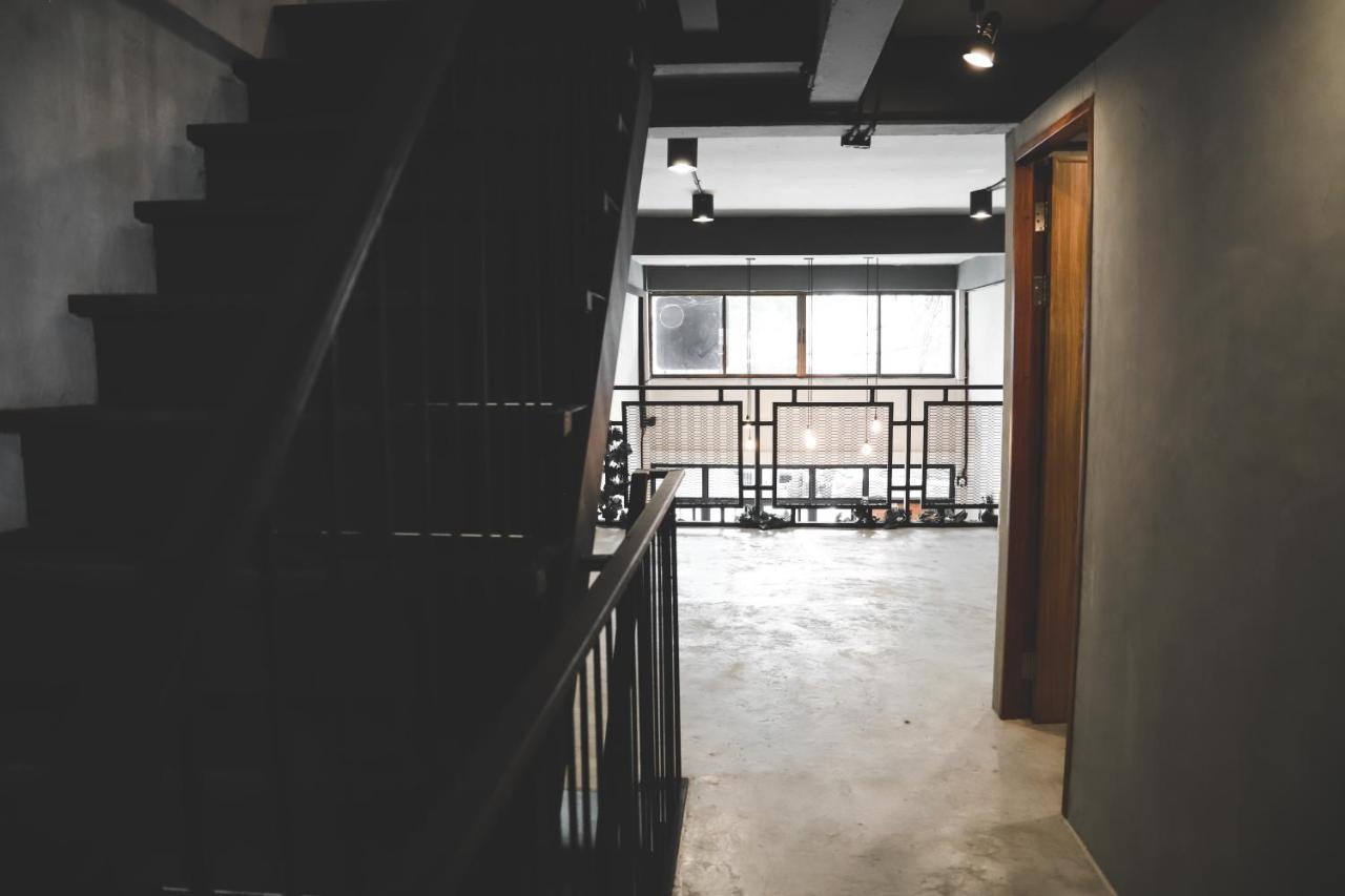 The Cube Hostel Khaosan กรุงเทพมหานคร ภายนอก รูปภาพ