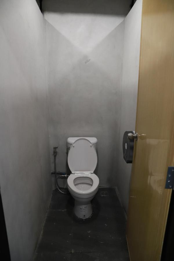 The Cube Hostel Khaosan กรุงเทพมหานคร ภายนอก รูปภาพ