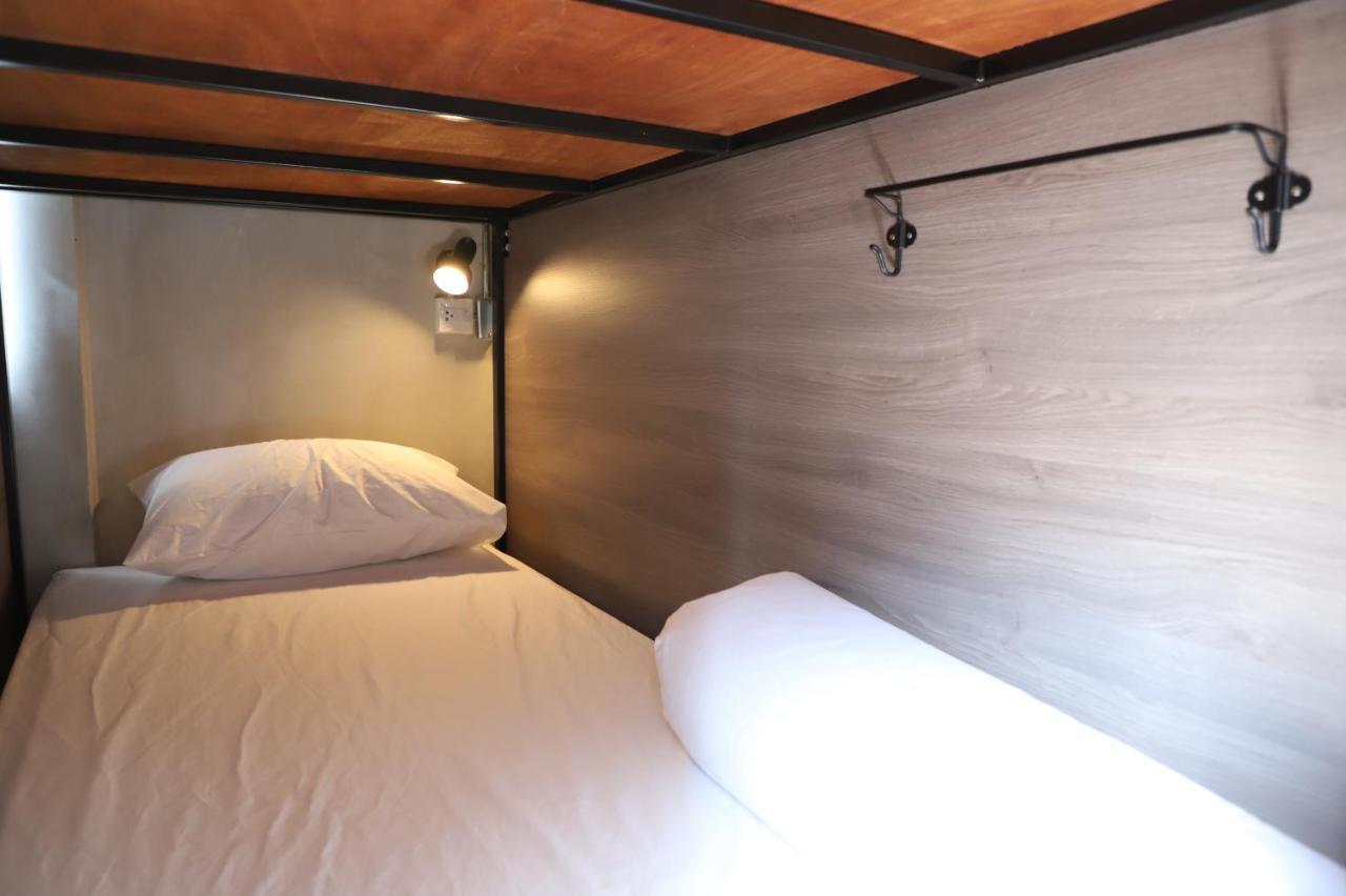 The Cube Hostel Khaosan กรุงเทพมหานคร ภายนอก รูปภาพ